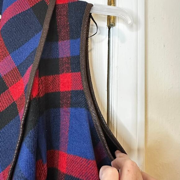 Altered State red and blue cardigan type vest  Size Large - Picture 8 of 10